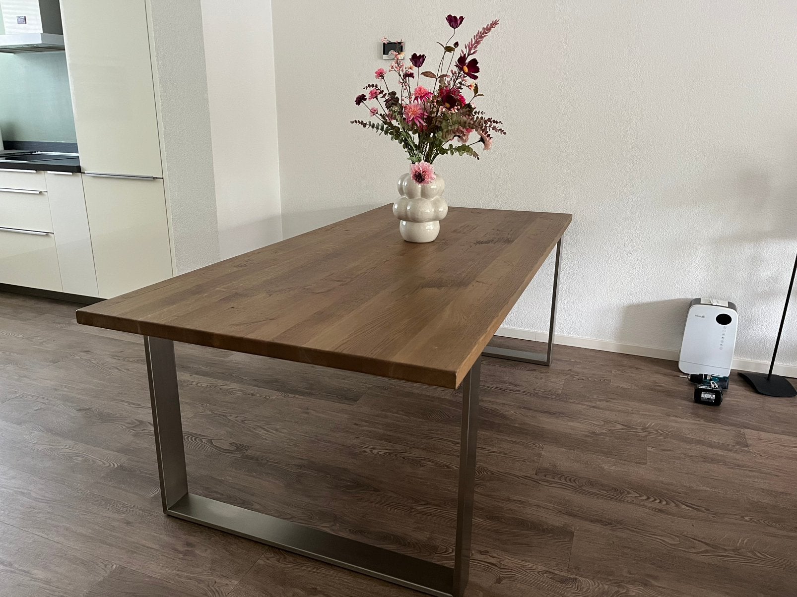 Eiken eettafel 2.20 x 1.02 met RVS onderstel - Rofra Home, Huis en Inrichting, Tafels | Eettafels, Ophalen, Gebruikt, 100 tot 150 cm