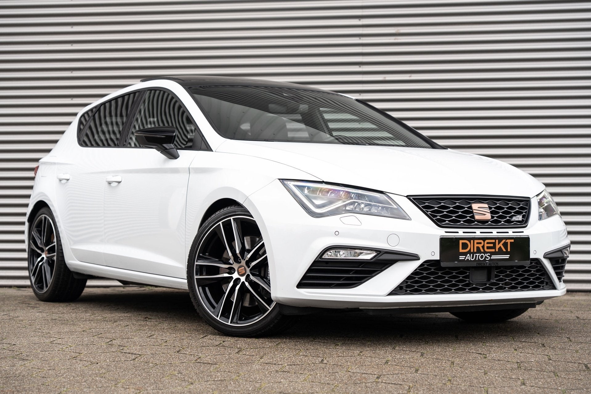 SEAT Leon 2.0 TSI CUPRA PANO BEATS VIRTUAL CAMERA 1 EIGENAAR, Auto's, Seat, 15 km/l, Gebruikt, Zwart, 4 cilinders