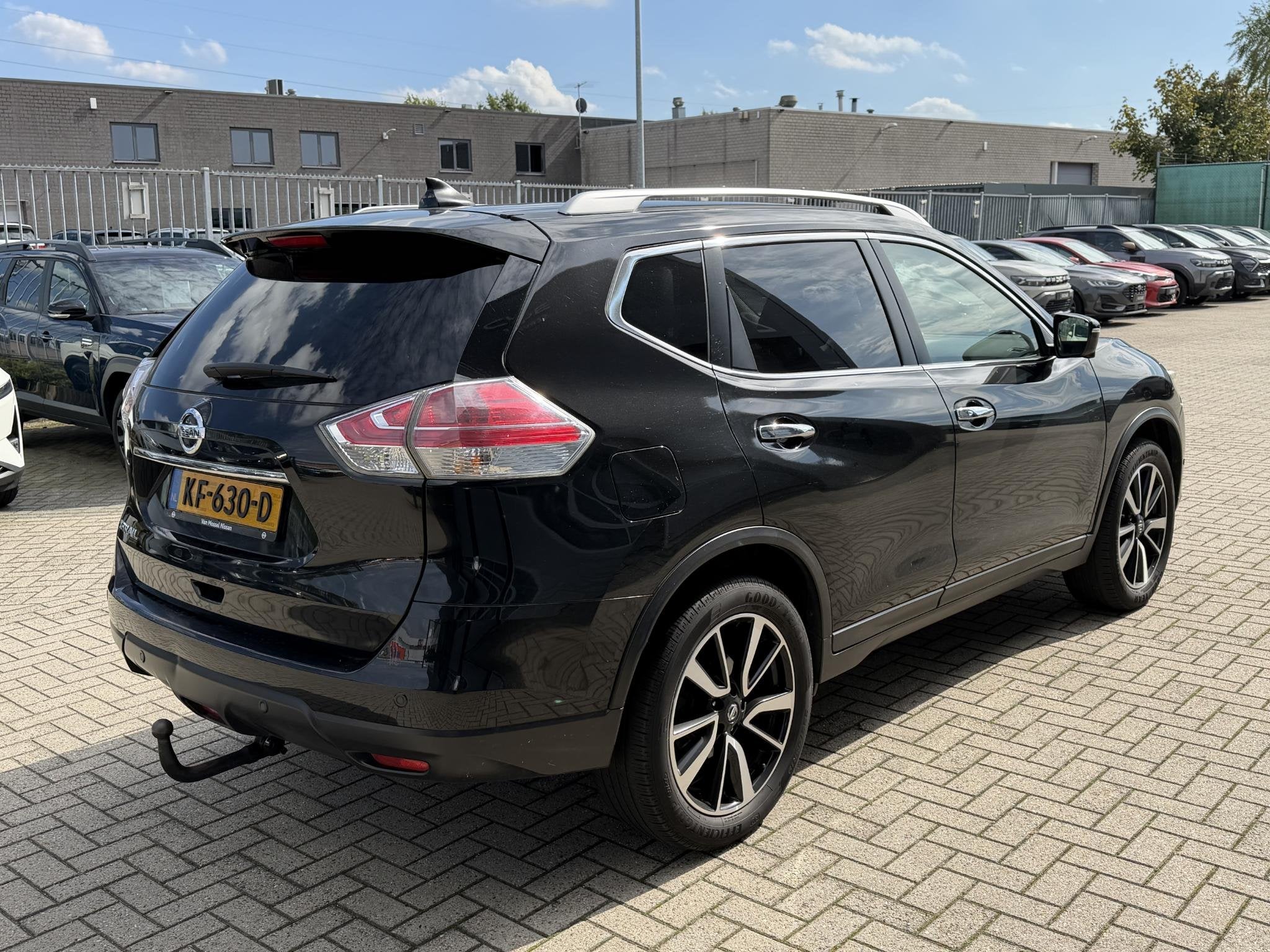 Nissan X-Trail 1.6 DIG-T Tekna | Trekhaak afneembaar | Leder, Voorwielaandrijving, 1618 cc, 4 cilinders, Met garantie (alle)