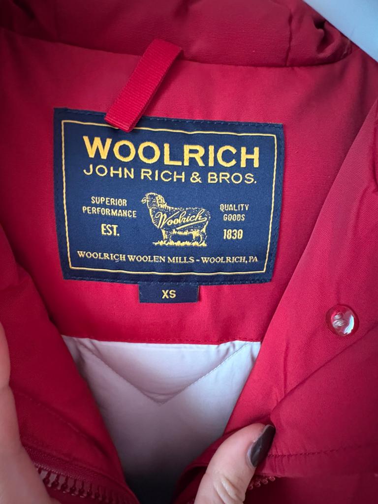 Woolrich John Rich & Bros. Winterjas Rood Maat XS, Kleding | Dames, Jassen | Winter, Verzenden, Zo goed als nieuw, Maat 34 (XS) of kleiner