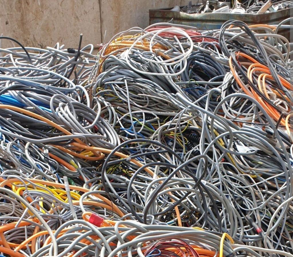 Kabels gezocht ik kom het gratis ophalen, Ophalen, Gebruikt, Kabel of Snoer