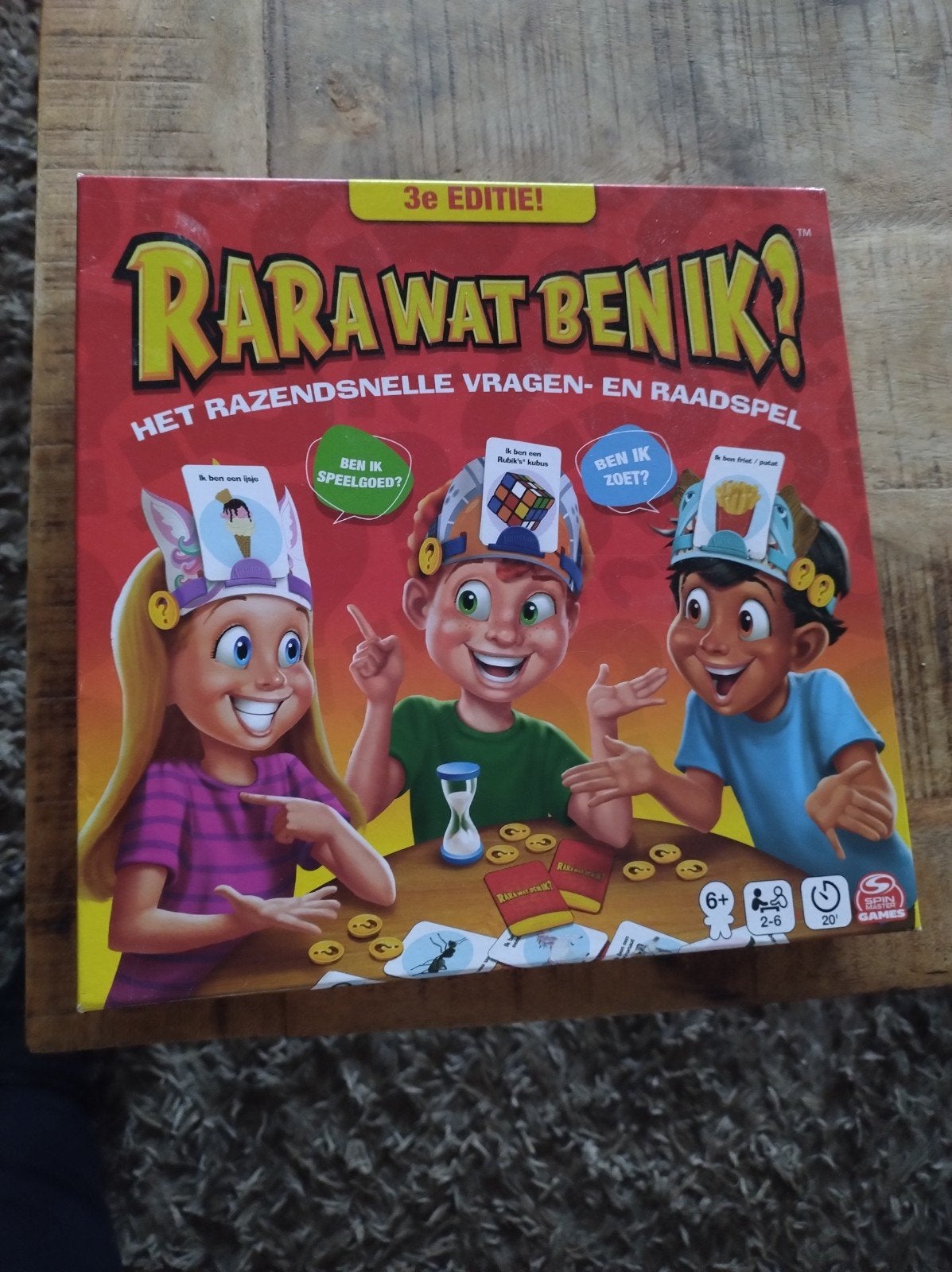 Rara Wat Ben Ik? (compleet en als nieuw), Drie of vier spelers, Ophalen of Verzenden, Gebruikt