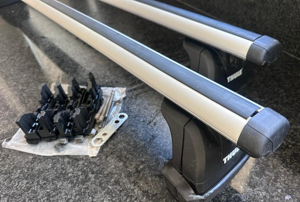 Thule Wingbar dakdragers BMW F10 en andere, Auto diversen, Dakdragers, Ophalen of Verzenden, Zo goed als nieuw