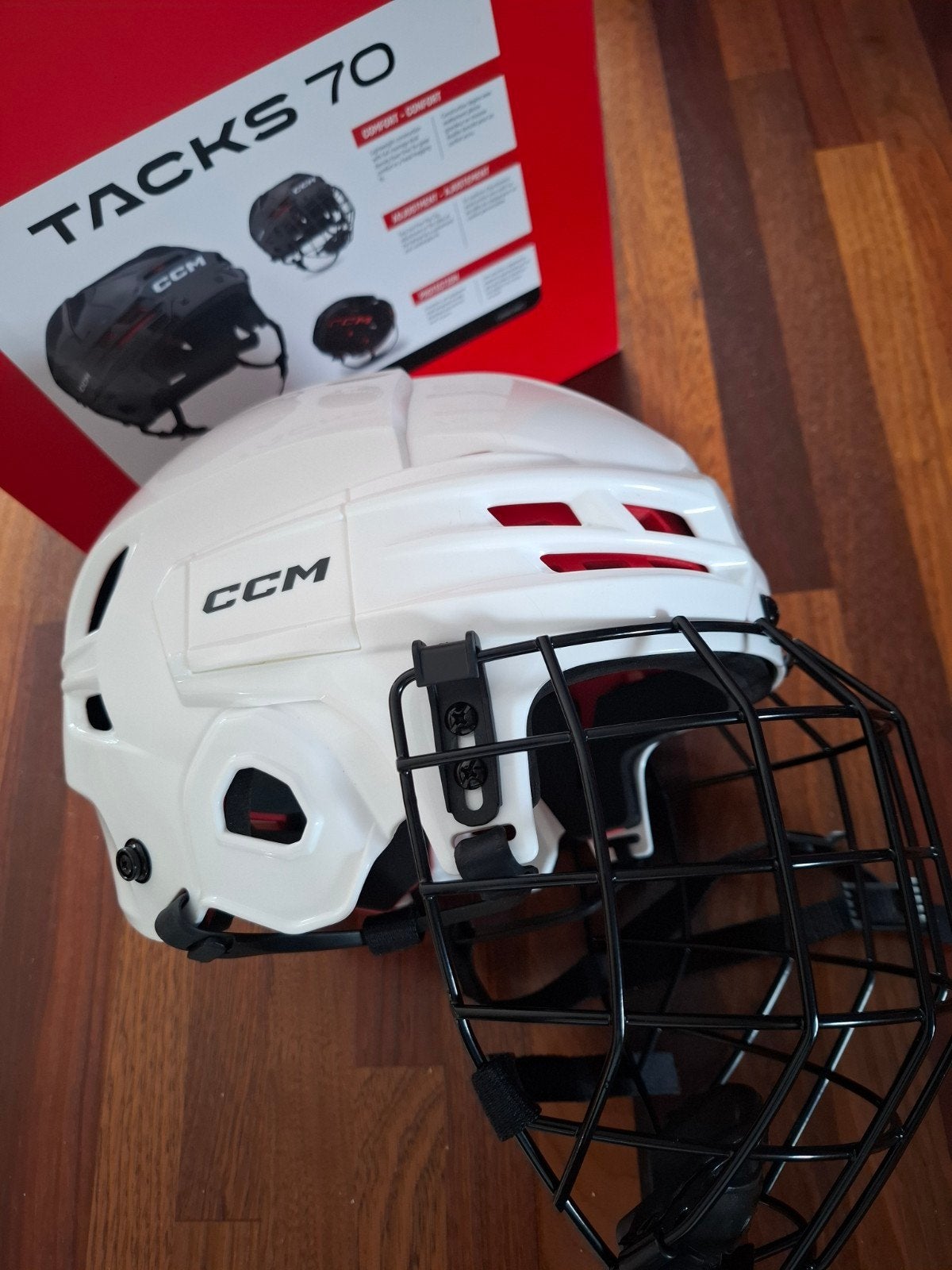 nieuw witte IJshockeyhelm CCM Tracks 70, Ophalen of Verzenden, Nieuw, Bescherming
