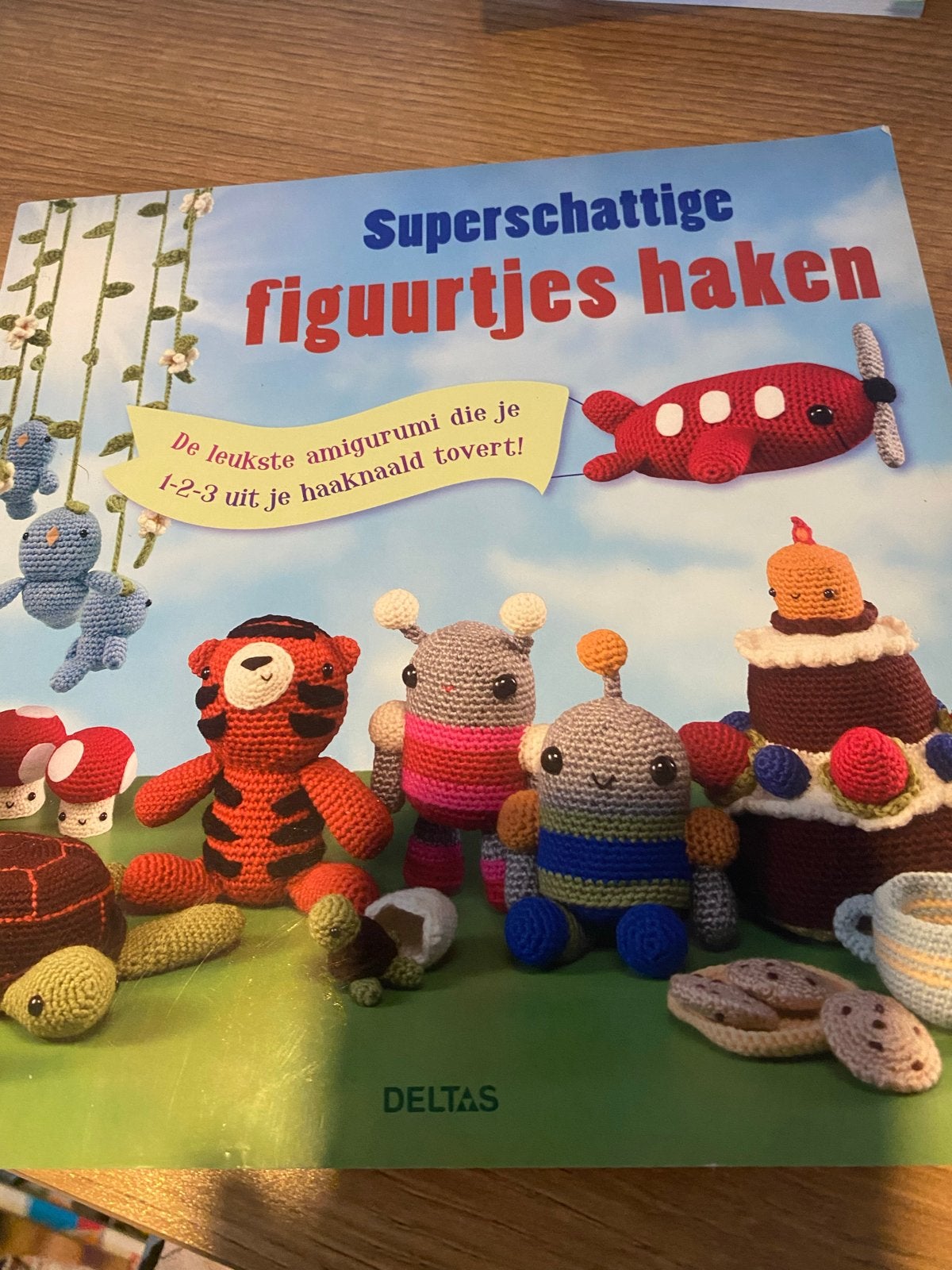 Superschattige figuurtjes haken - Boek met patronen, Hobby en Vrije tijd, Breien en Haken, Ophalen of Verzenden, Zo goed als nieuw
