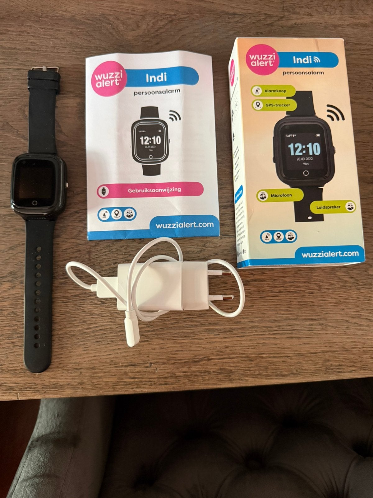 Wuzzi Watch Indi II 4G persoons alarm horloge startpakket, Ophalen of Verzenden, Zo goed als nieuw, Overige accessoires