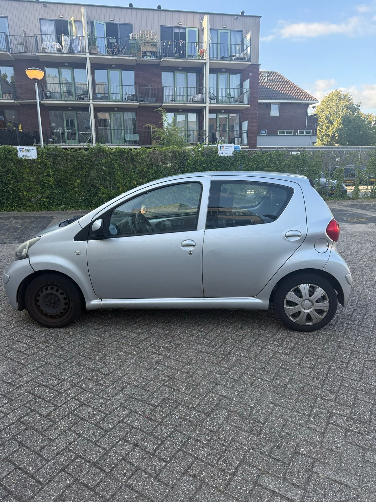 Toyota Aygo 1.0 12V Vvt-i 5DRS 2007 Grijs, Voorwielaandrijving, 4 stoelen, 68 pk, Handgeschakeld