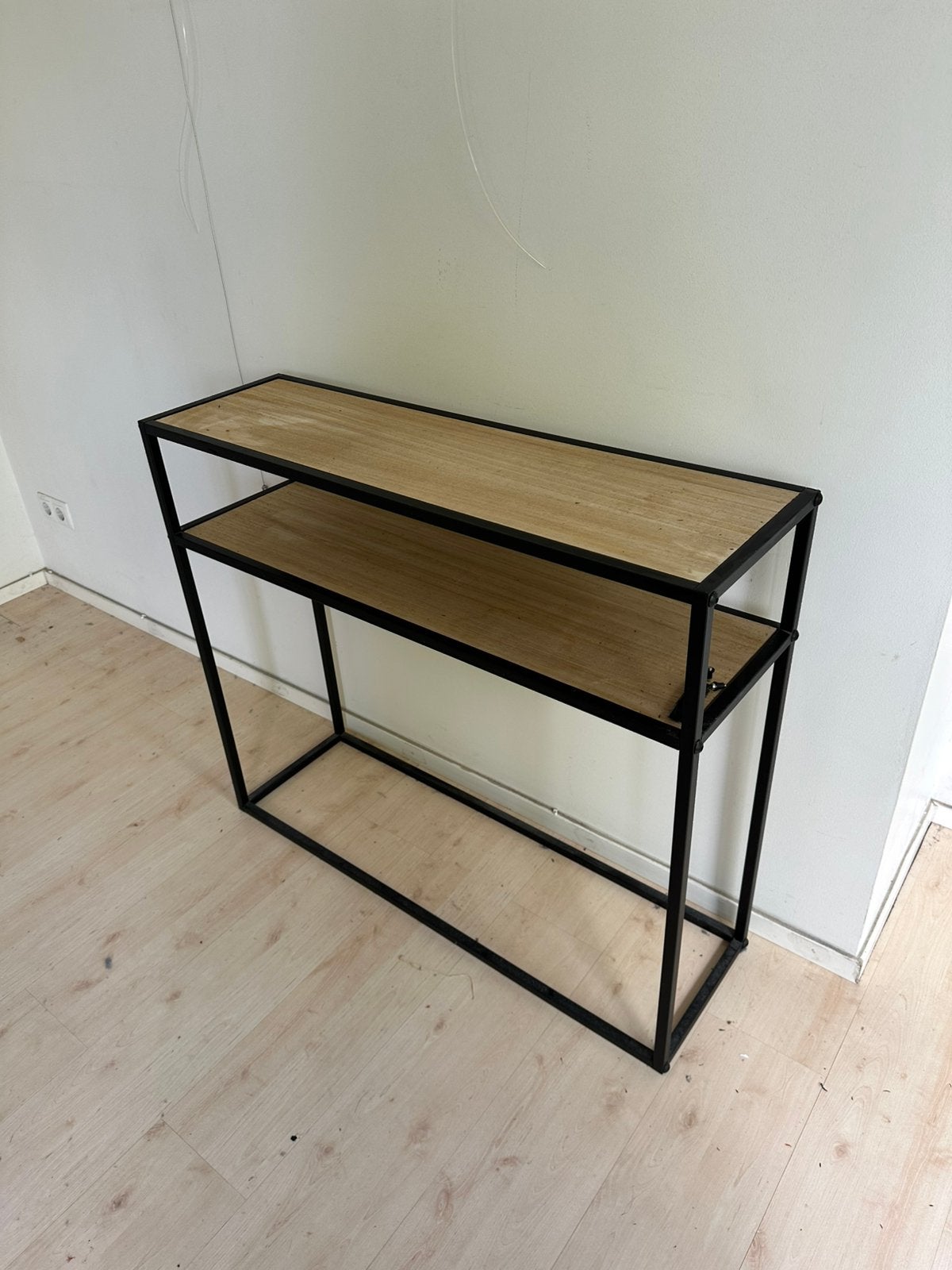 Smal bijzettafeltje (voor bijv in de gang), Ophalen, 50 tot 100 cm, Zo goed als nieuw, 25 tot 50 cm