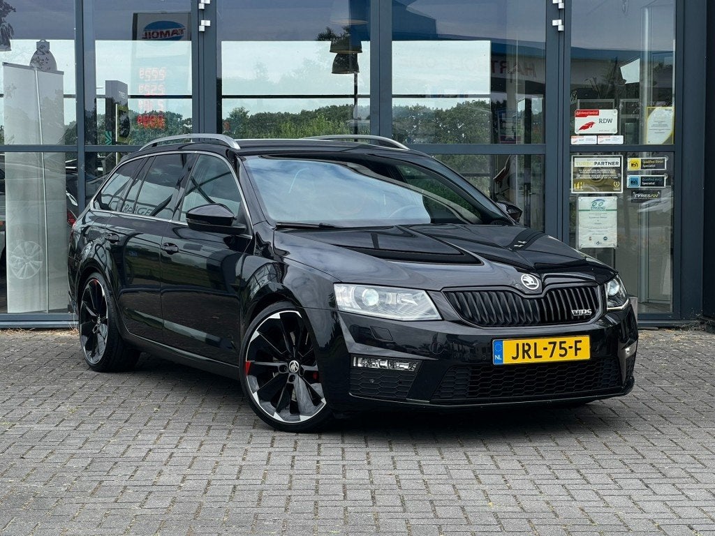 Skoda OCTAVIA 2.0 TSI RS, Auto's, Gebruikt, Euro 6, 4 cilinders, 1984 cc