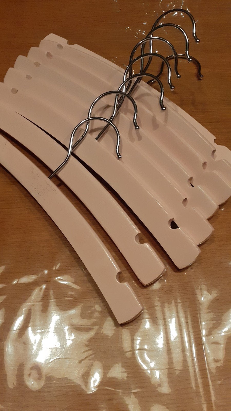 rose baby/ kinderkleerhangers  8 stuks, Ophalen, Zo goed als nieuw, Hout, Kinderen