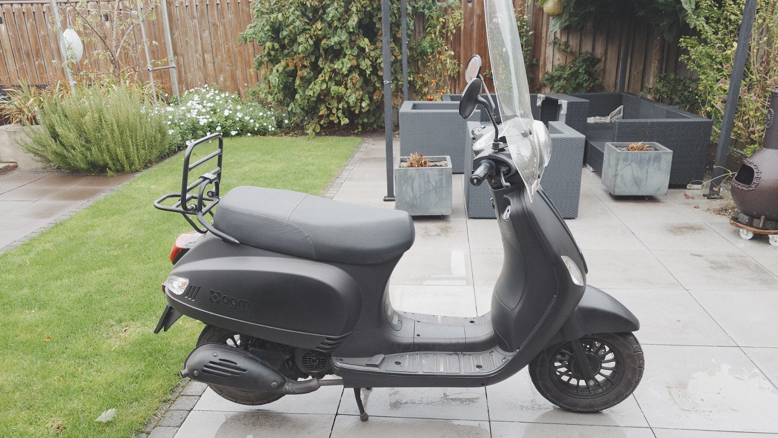 AGM VX50 Retro SnorScooter - Mat Zwart, Fietsen en Brommers, Snorfietsen en Snorscooters, Ophalen of Verzenden, Gebruikt, Benzine