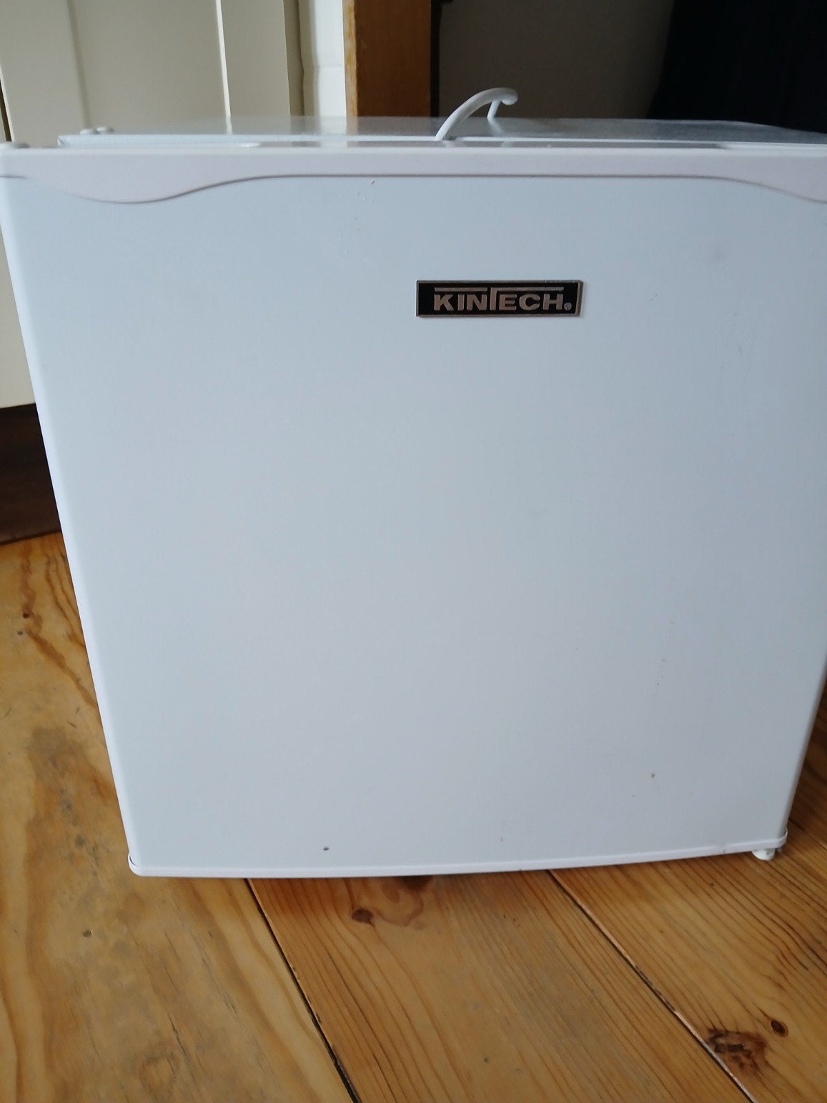 Kleine koelkast ook voor de camping Kintech, Witgoed en Apparatuur, Koelkasten en IJskasten, Ophalen, Minder dan 85 cm, 45 tot 60 cm