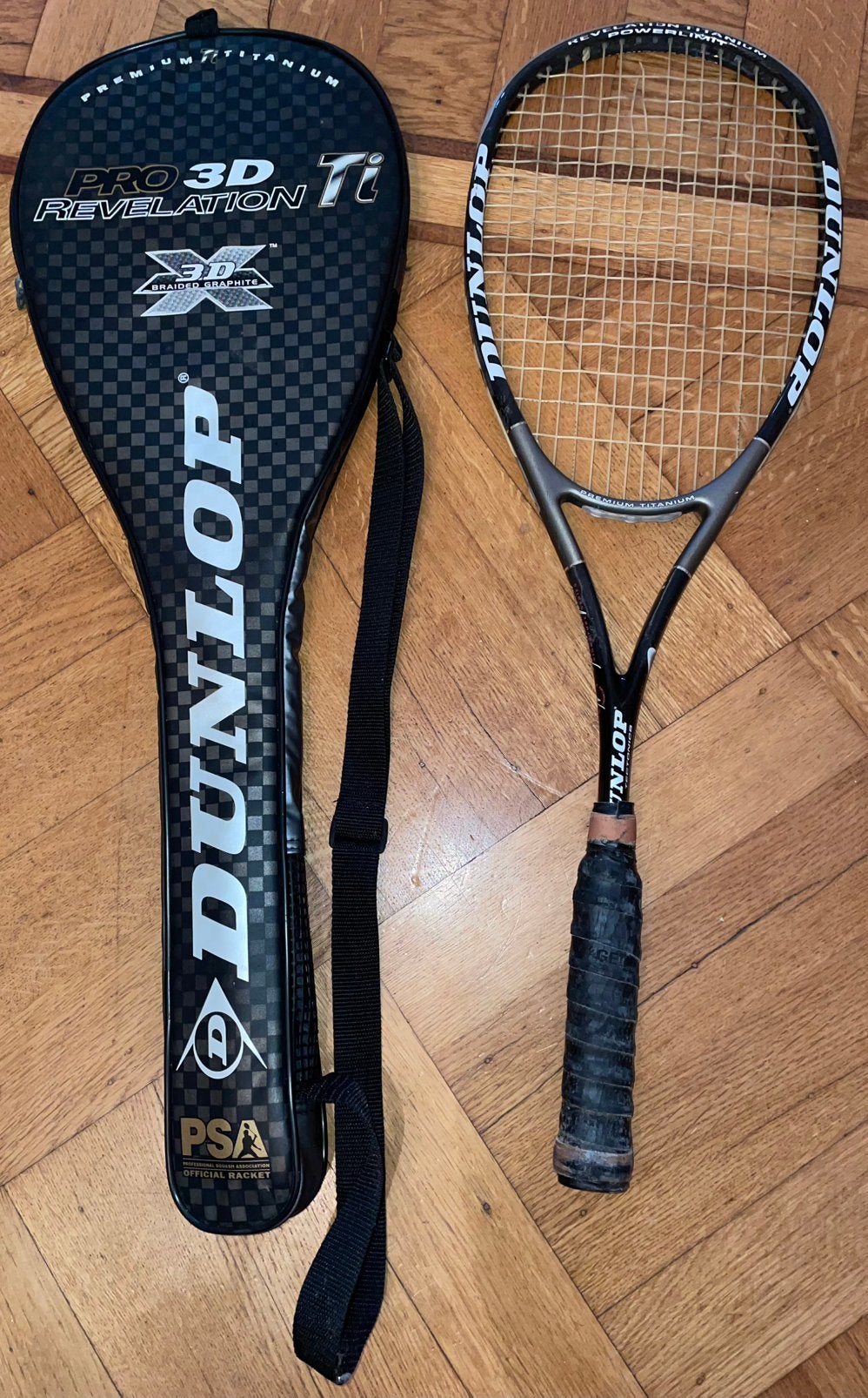 Dunlop Pro 3D Revelation Ti Squash Racket met hoes, Ophalen of Verzenden, Zo goed als nieuw, Met hoes