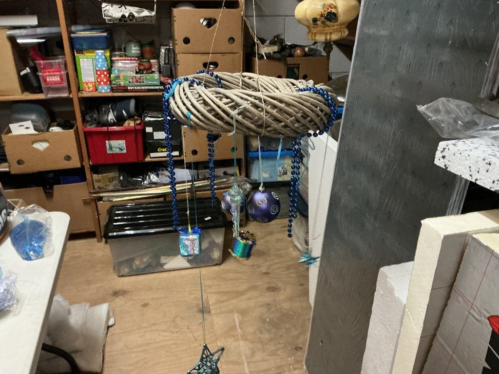 Kerst krans met hangers. Overbodig geworden. Redelijk bod, Diversen, Ophalen, Zo goed als nieuw
