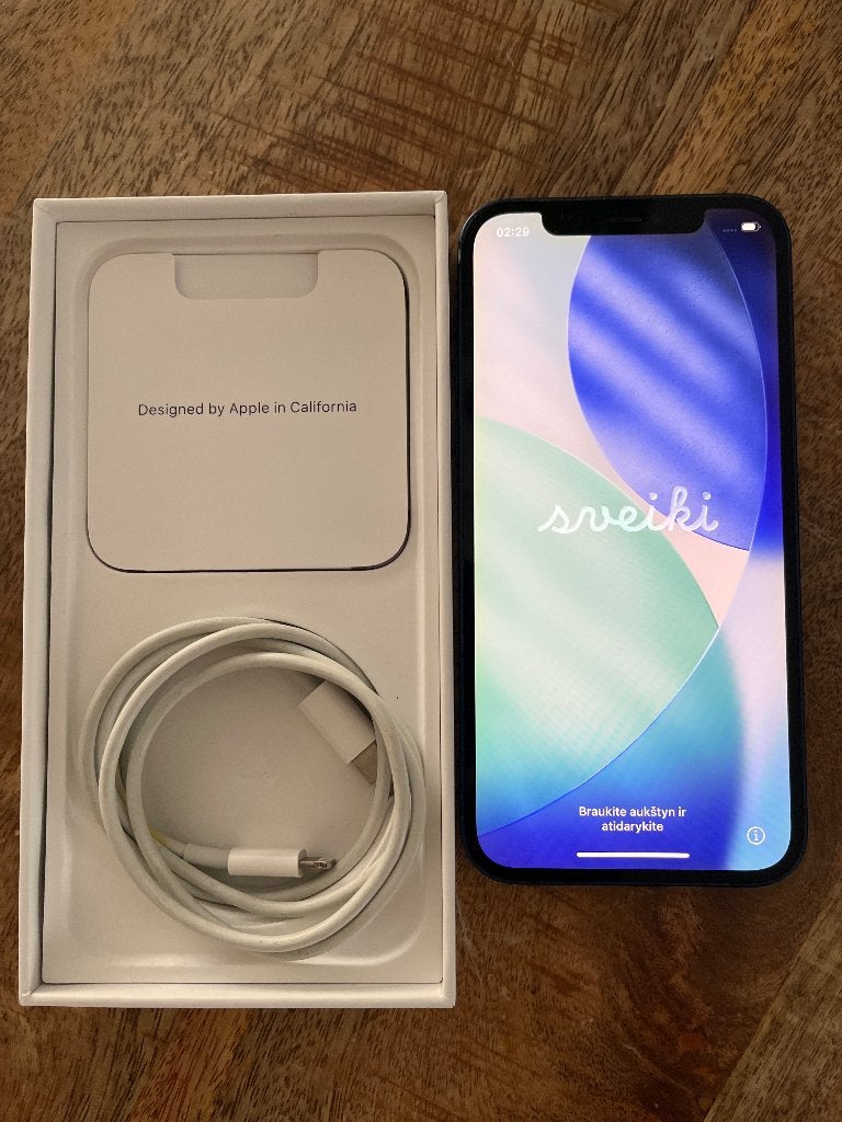 Foto 5 van iPhone 12 64GB - 82% batterijconditie