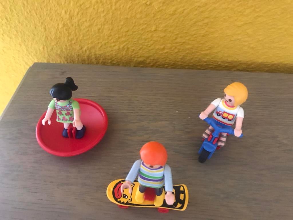 Playmobil 4764, kinderen met buitenspeelgoed , compleet, Ophalen of Verzenden, Zo goed als nieuw