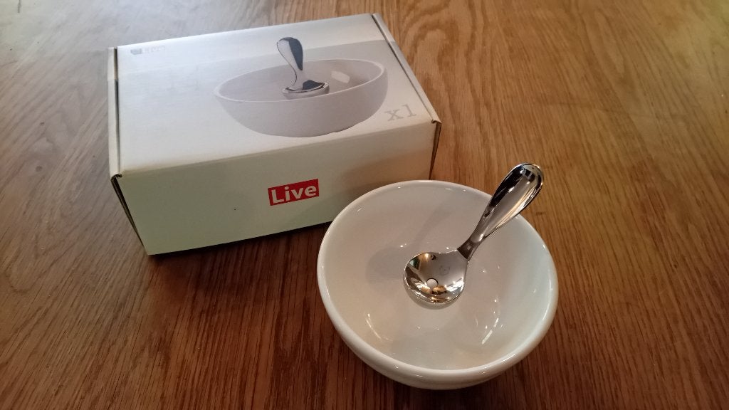 Kom met lepel 9cm - Steffen Schmelling - Live, Antiek en Kunst, Ophalen of Verzenden, Bord, Wit, Steen/keramiek