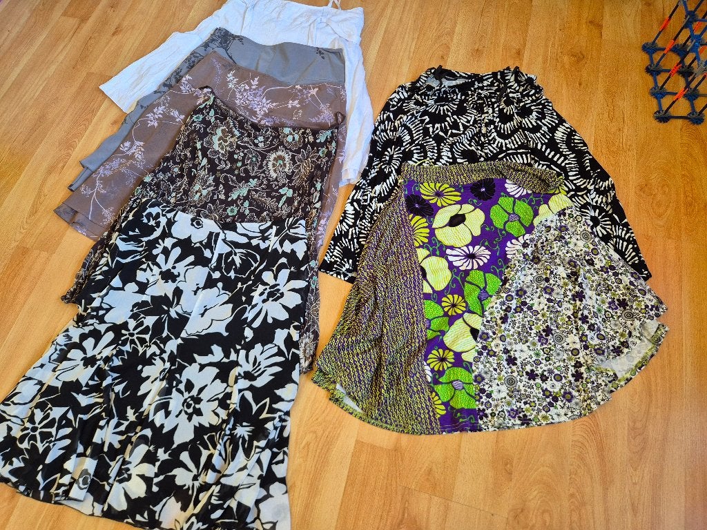 Te Koop 7 diverse  rokken waarvan 3 nieuw, Kleding | Dames, Maat 38/40 (M), Overige kleuren, Ophalen of Verzenden, Zo goed als nieuw