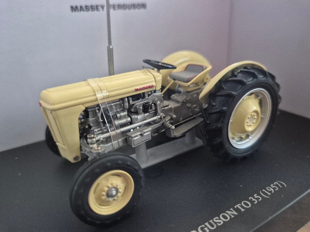 FERGUSON TO 35- 1957, Ophalen of Verzenden, Nieuw, Tractor of Landbouw, Universal Hobbies