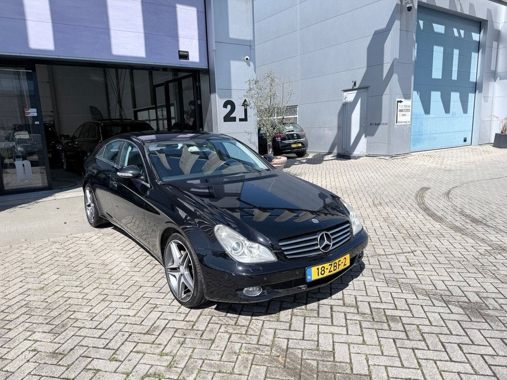Mercedes-Benz CLS-klasse 350 INRUILKOOPJE! NETTE AUTO! INRUI, Auto's, Automaat, Achterwielaandrijving, Gebruikt, Zwart