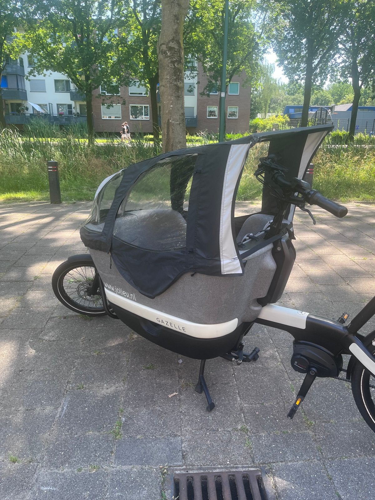 Gazelle Makki Load elektrische bakfiets met huif, Fietsen en Brommers, Fietsen | Bakfietsen, Ophalen, Gebruikt, Elektrisch, 2 kinderen