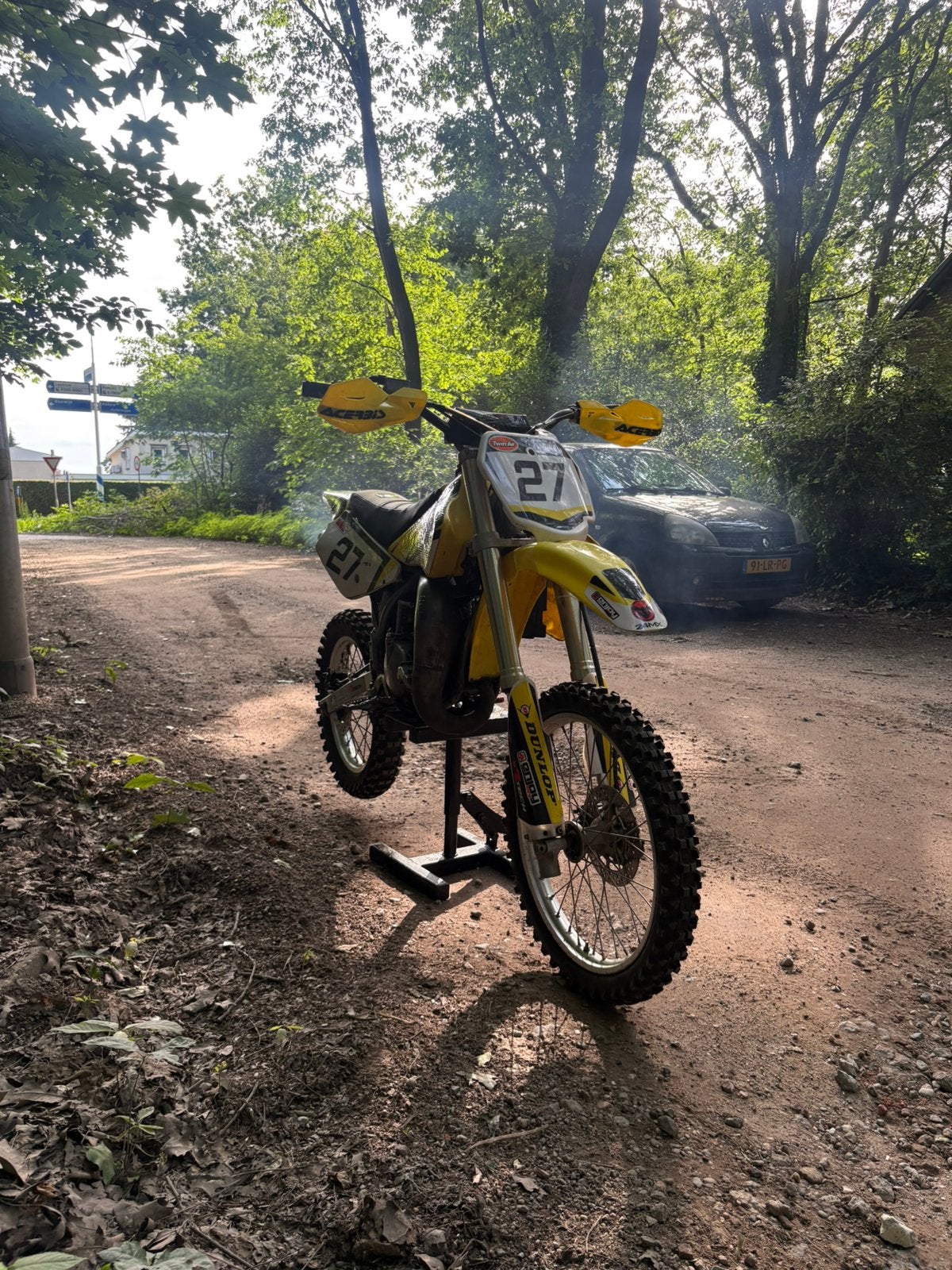 Suzuki rm 85 grote wielen, Fietsen en Brommers, Brommers | Crossbrommers, Ophalen, 85 cc, Zo goed als nieuw, 5 versnellingen