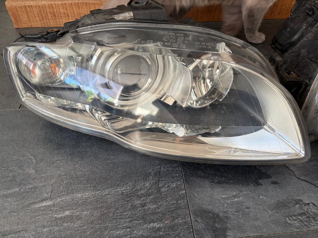 Koplampen set L&R. audi a4 b7 bi xenon, Auto-onderdelen, Verlichting, Ophalen, Audi