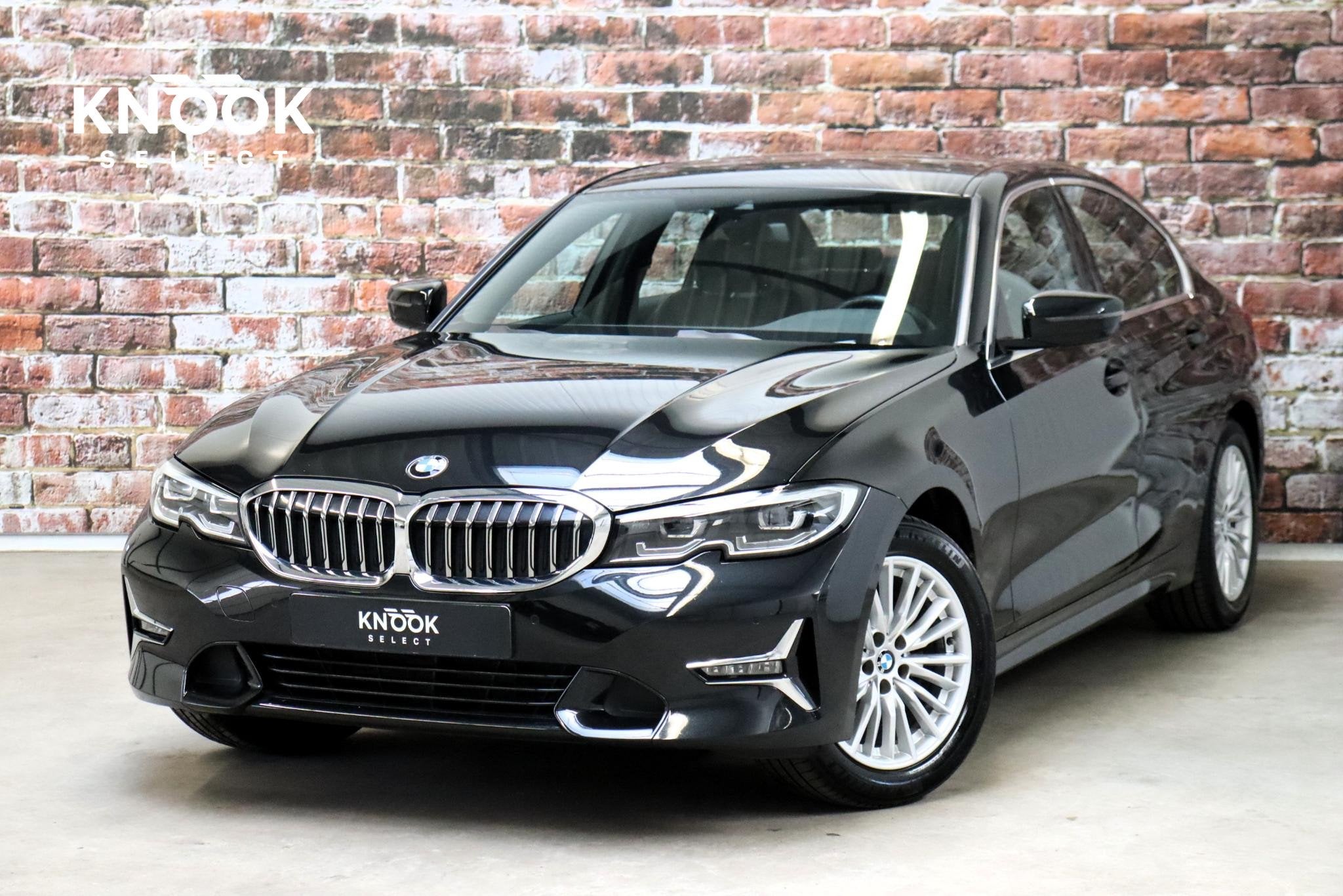 BMW 3-serie Sedan 318i High Executive Luxury Line Automaat /, Auto's, Automaat, 1998 cc, Achterwielaandrijving, Gebruikt