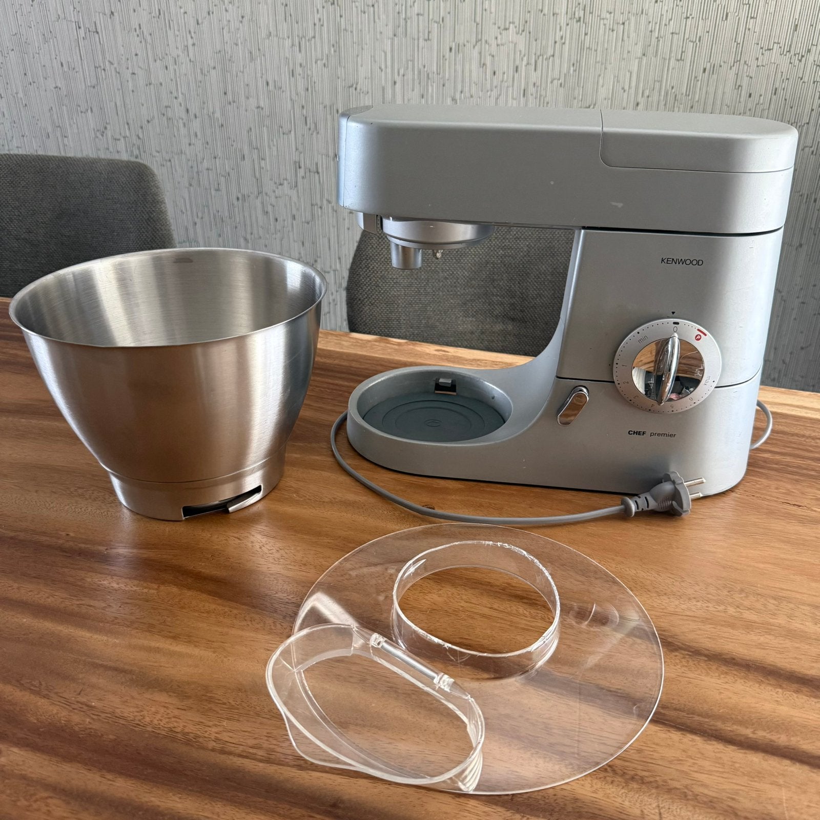 Kenwood Chef Premier keukenmachine, 4 liter of meer, Ophalen, 3 snelheden of meer