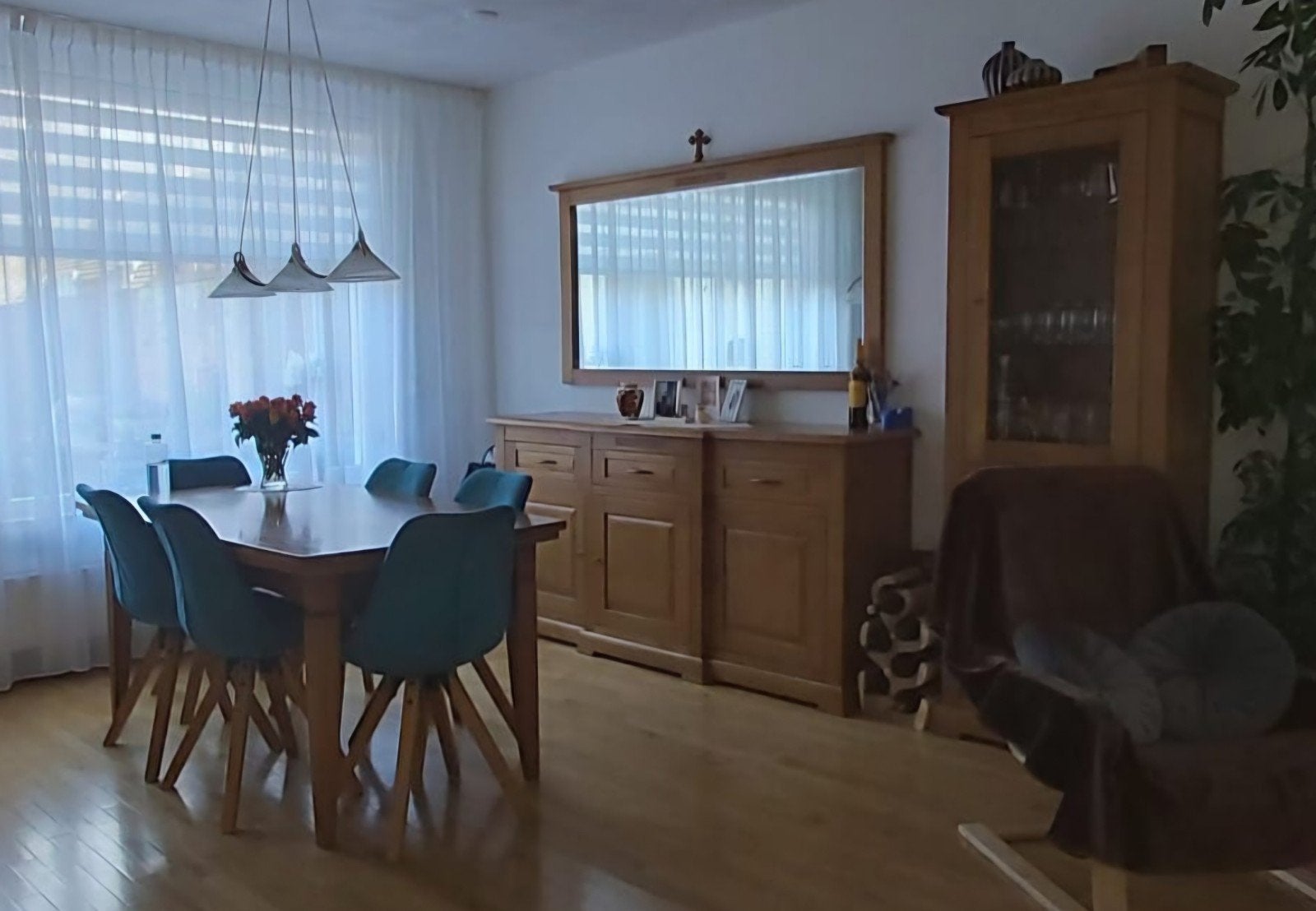 Eikenhouten dressoir met spiegel en vitrinekast, Ophalen