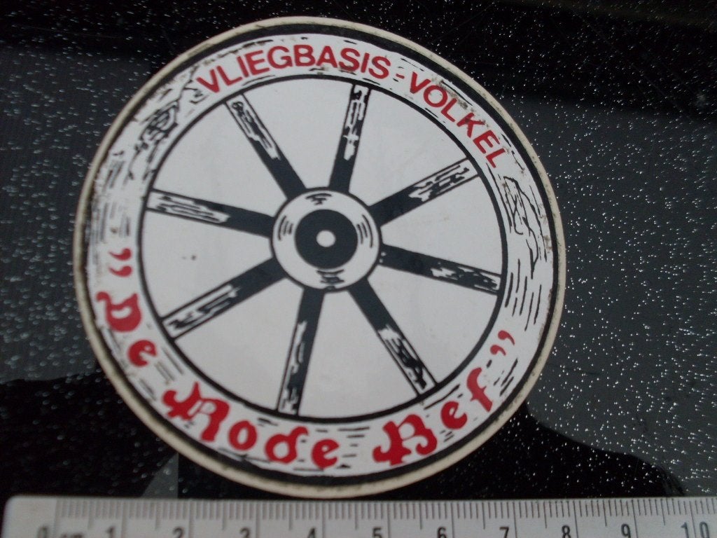 sticker de rode bef bar cafe vliegbasis volkel logo embleem, Verzenden, Zo goed als nieuw, Bedrijf of Vereniging