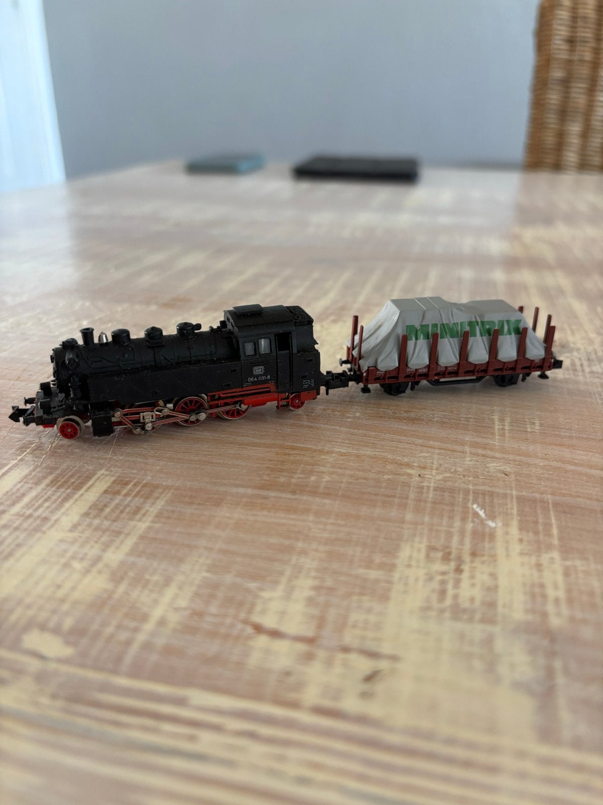 Minitrix Treinset met locomotief, wagons en rails, Ophalen, Gelijkstroom, Trix, Gebruikt