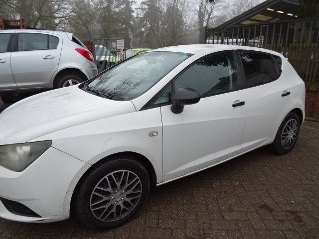 Seat Ibiza CGGB bj 2012 1.4 16v 5d 5 versnelling wit voor de, Gebruikt, -, -, Ophalen of Verzenden