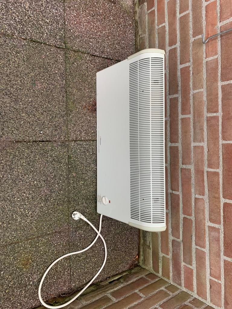 Convector kachel, Doe-het-zelf en Verbouw, Verwarming en Radiatoren, Ophalen, 30 tot 80 cm, Kachel, Zo goed als nieuw
