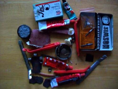 Simson reparatiedoosje met reparatieset, Ophalen of Verzenden, Zo goed als nieuw