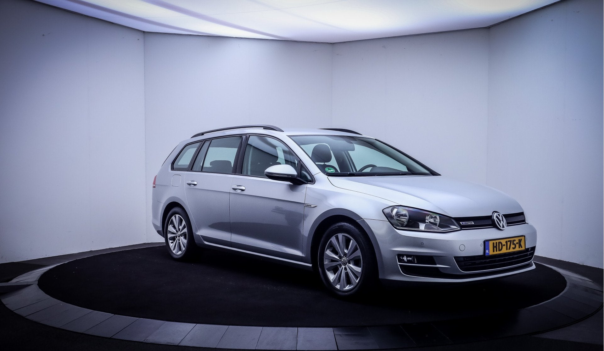 Volkswagen Golf Variant 1.0TSI Comfortline NAVI | APP CONNEC, Stof, Gebruikt, 116 pk, 23 km/l