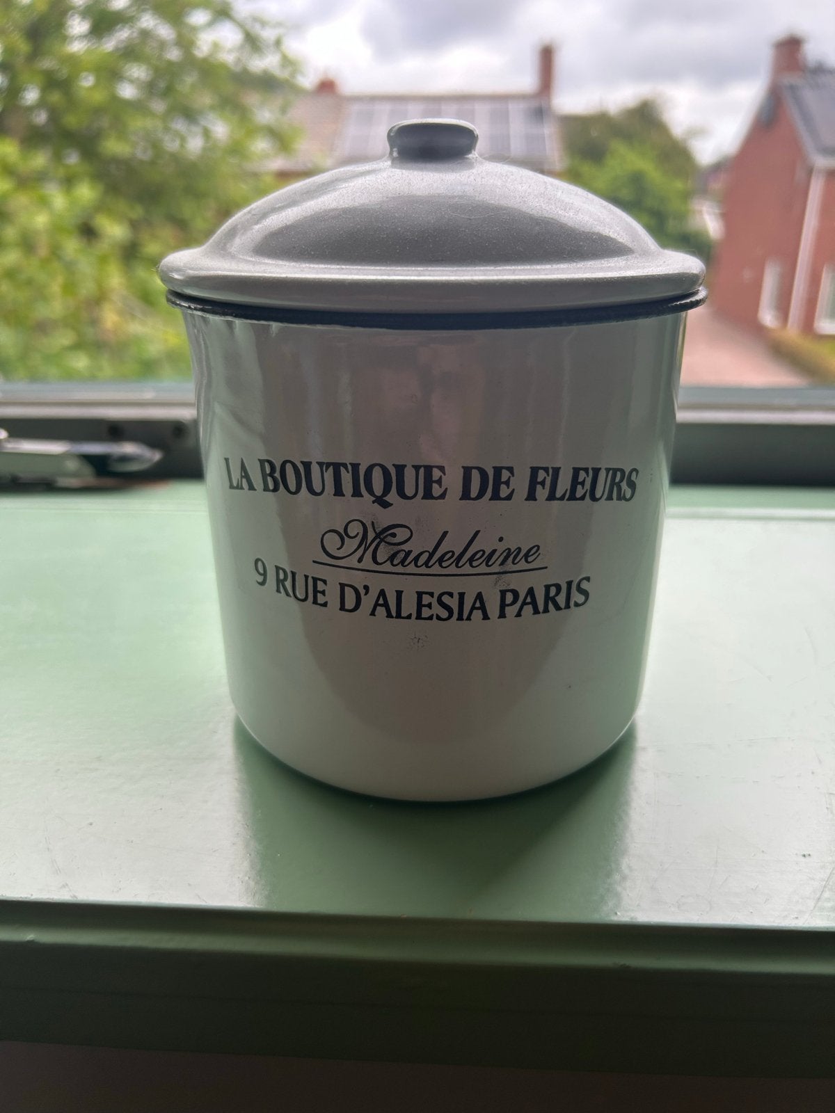 Vintage geëmailleerde pot "La Boutique de Fleurs", Ophalen