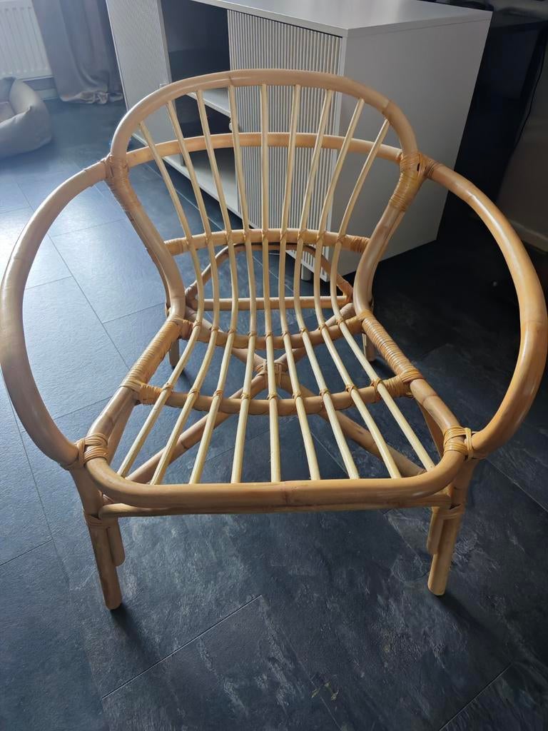 Ikea ALBACKEN rotan fauteuil - Nieuwstaat, Ophalen, Zo goed als nieuw, 50 tot 75 cm, Riet of Rotan