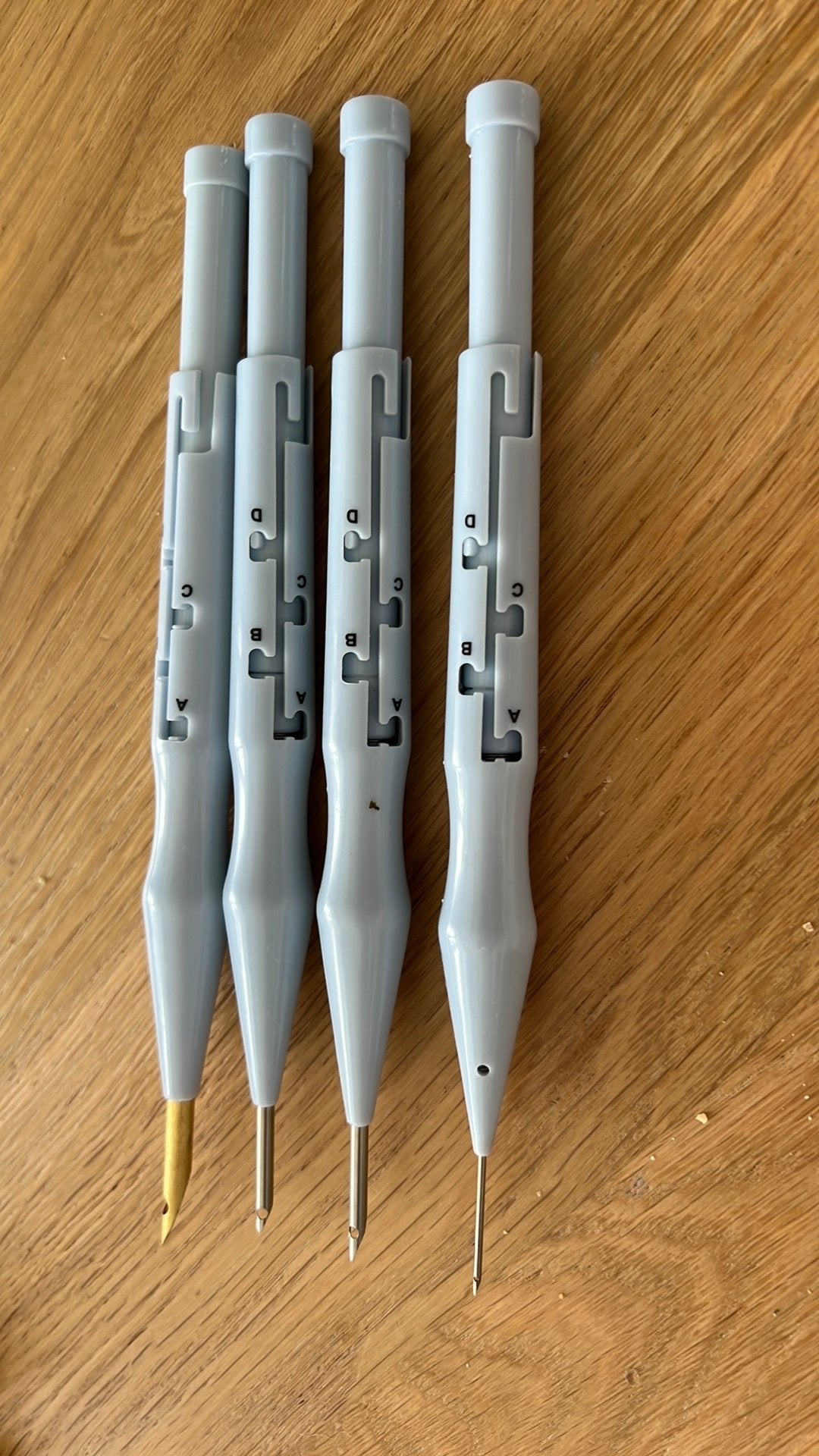 Set punch naalden €12.50 samen €3.50 per stuk, Ophalen of Verzenden, Zo goed als nieuw, Garen of Naald(en)