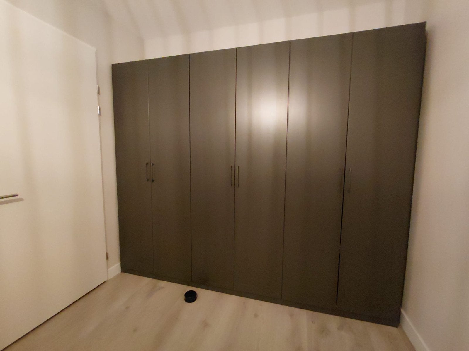 Nieuwe kledingkast met veel opbergruimte spoed 250,-, 200 cm of meer, Nieuw, Ophalen of Verzenden, Overige houtsoorten