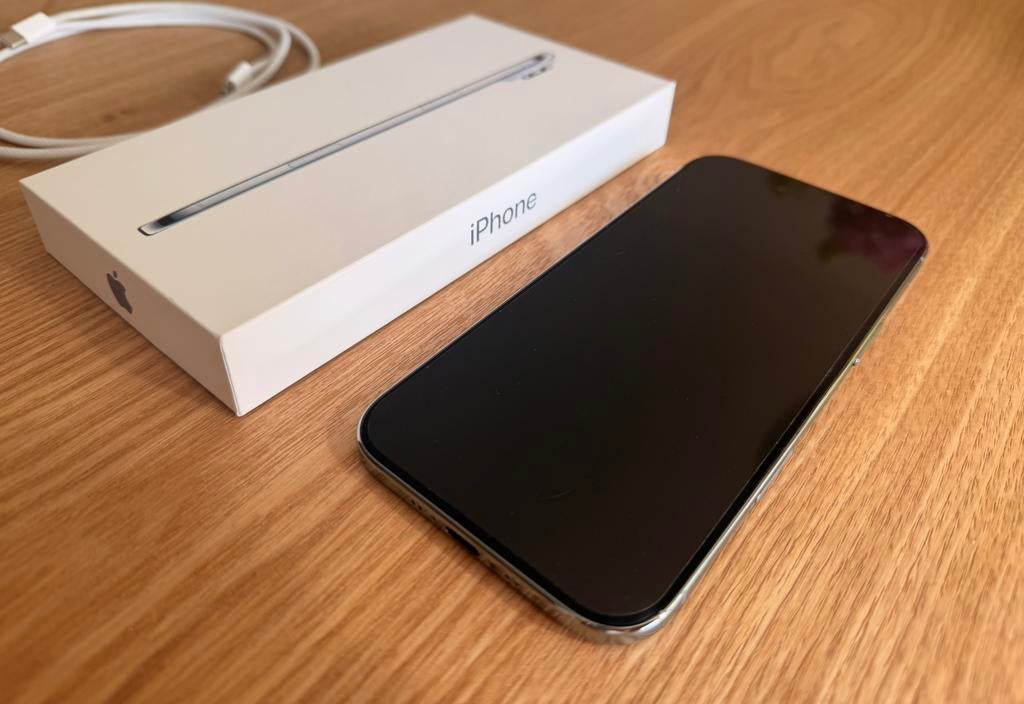 Iphone 17 air, Wit, Zo goed als nieuw, 100 %, Ophalen