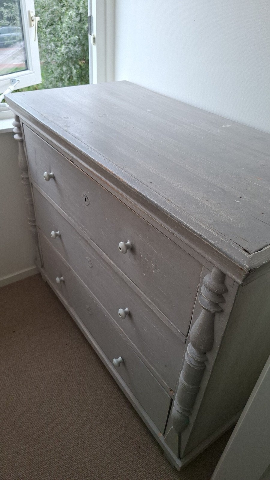 Prachtige hoge en brede commode met mooie details., Ophalen, 50 tot 70 cm, 100 cm of meer, Zo goed als nieuw