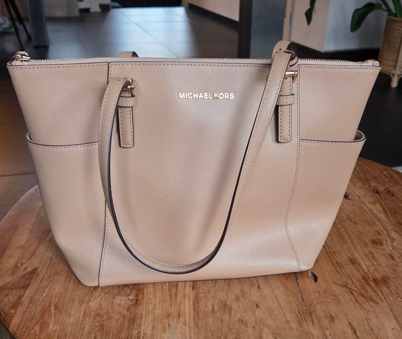 Michael Kors Shopper Beige - Zo goed als nieuw, Ophalen of Verzenden, Zo goed als nieuw, Beige, Shopper