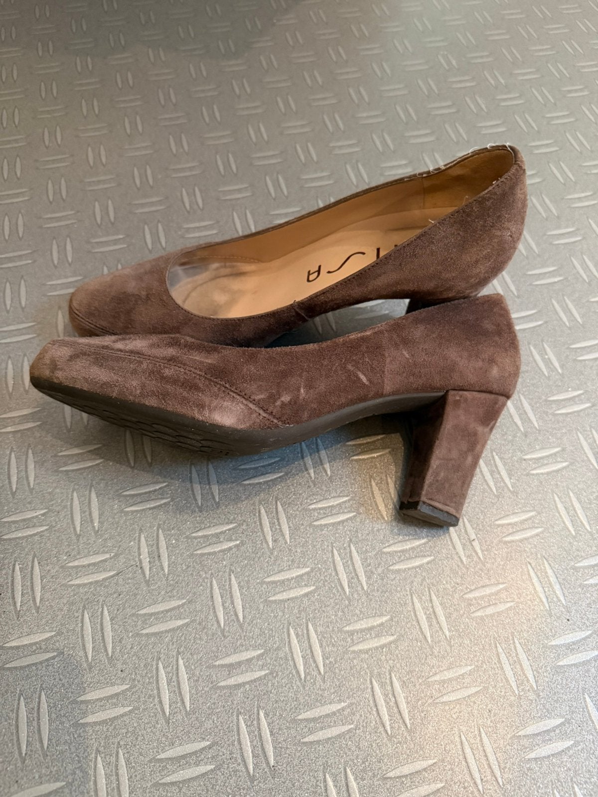 Unisa dames schornen suede, Pumps, Bruin, Ophalen of Verzenden, Gedragen