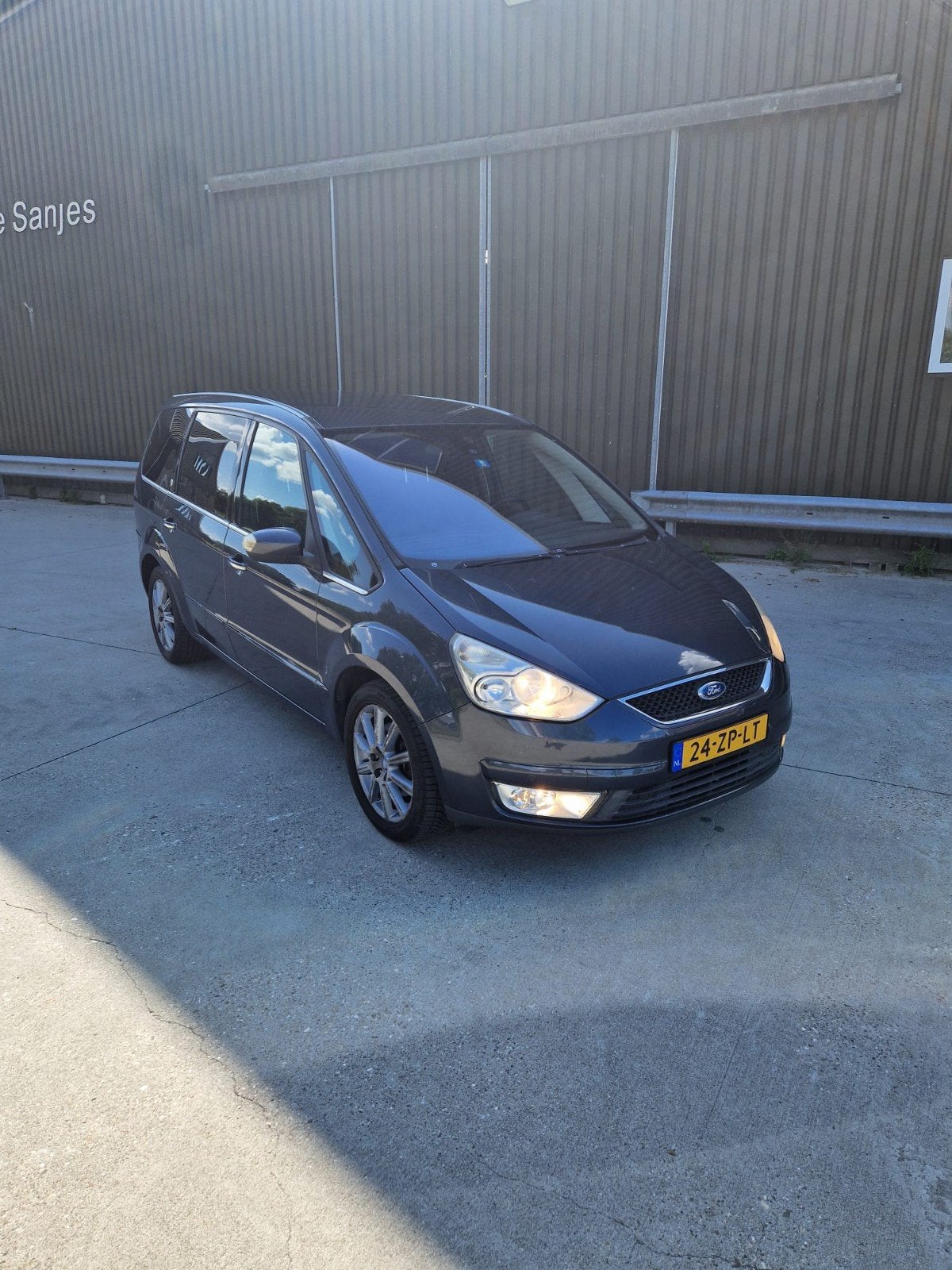 Ford Galaxy  2.0 Ghia 2008, Stof, Handgeschakeld, Particulier, Galaxy