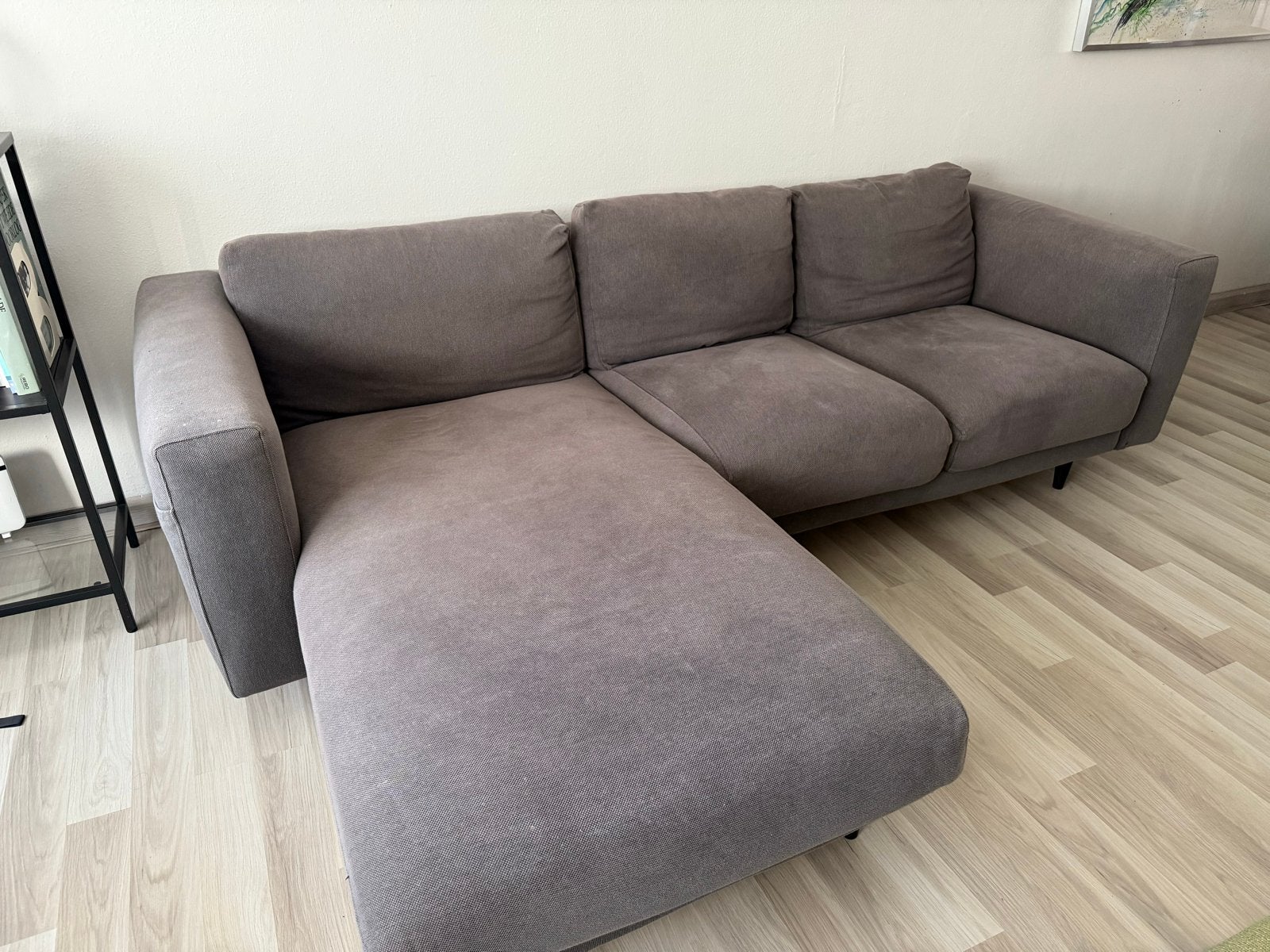 Comfortabele grijze hoekbank - Zo goed als nieuw, Ophalen, 250 tot 300 cm, Hoekbank, 75 tot 100 cm