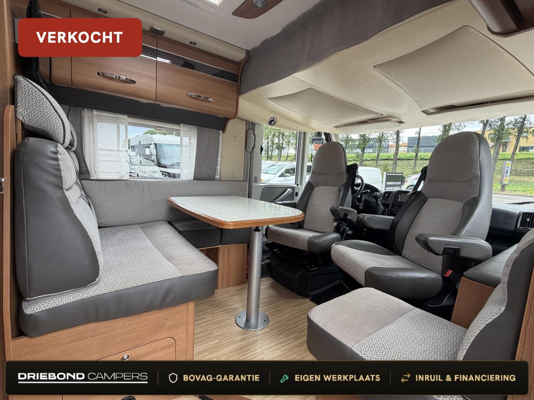 Lmc Liberty Explorer 635G Dwarsbed Hefbed Zonnepaneel Luifel, Caravans en Kamperen, Campers, Integraal, Airbags, 6 tot 7 meter