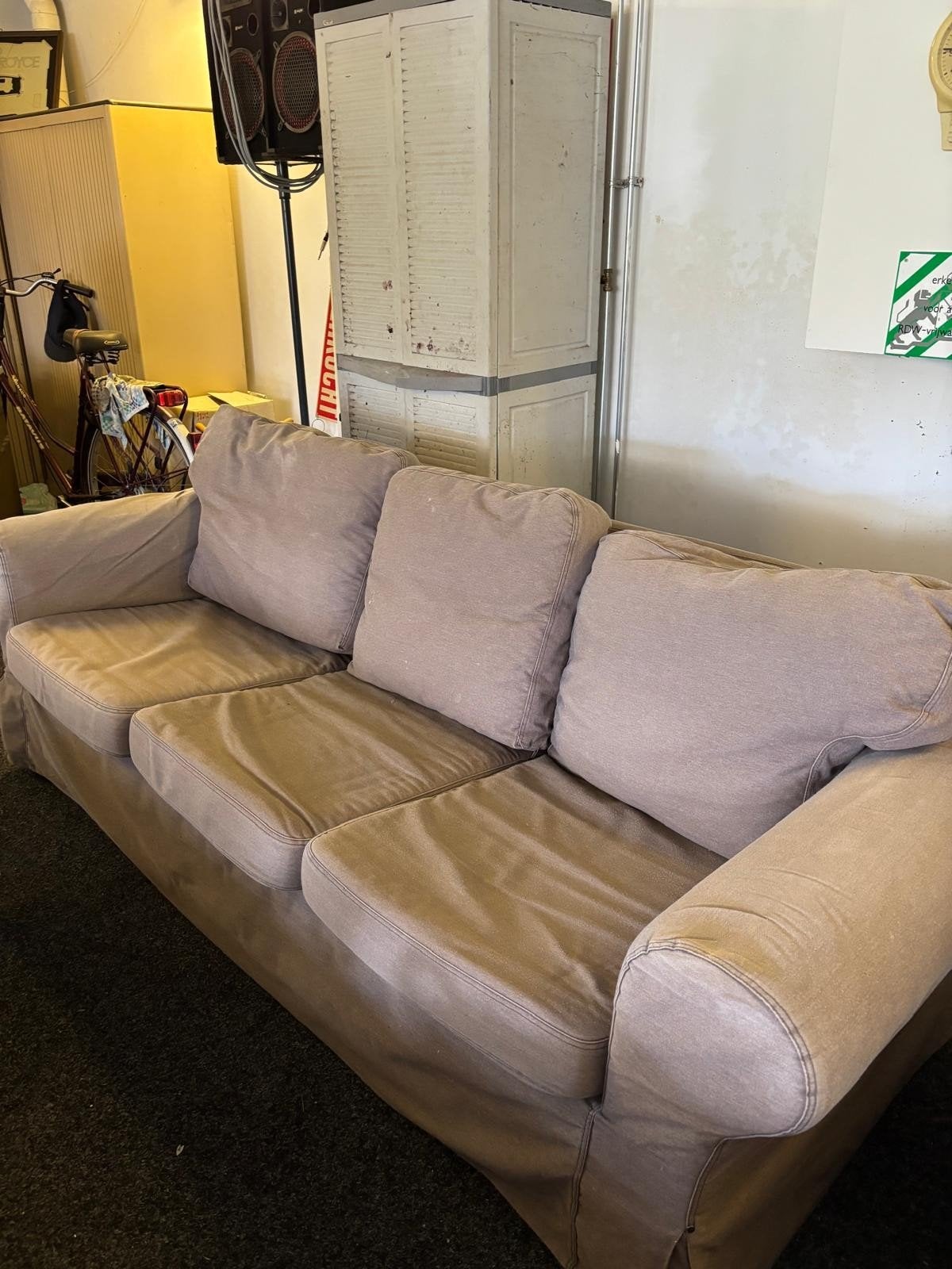 Comfortabele 2en 3-zits bank met hocker, lichtbruin, Huis en Inrichting, Banken | Bankstellen, Ophalen, Modern, Comfortabel, Gebruikt