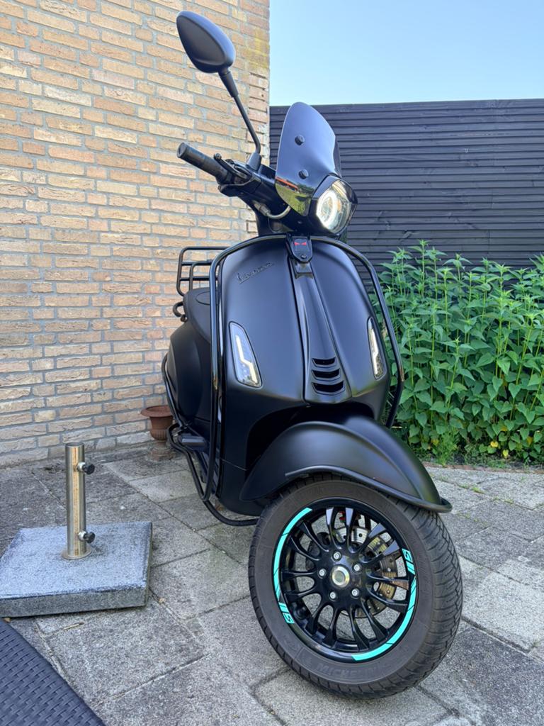 Full option vespa sprint notte BROM 11-2019 e4 Iget, Ophalen, Overige modellen, Zo goed als nieuw, Benzine
