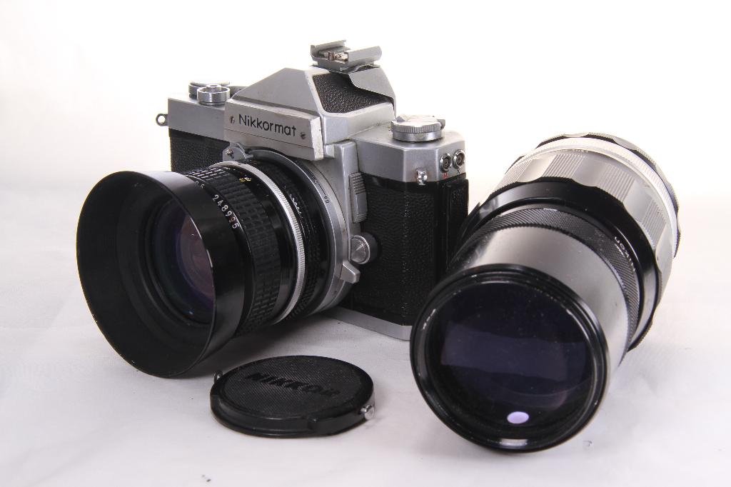 Nikkormat FTN + 28mm groothoek + 200 m telelens, Audio, Tv en Foto, Fotocamera's Analoog, Ophalen of Verzenden, Gebruikt, Spiegelreflex